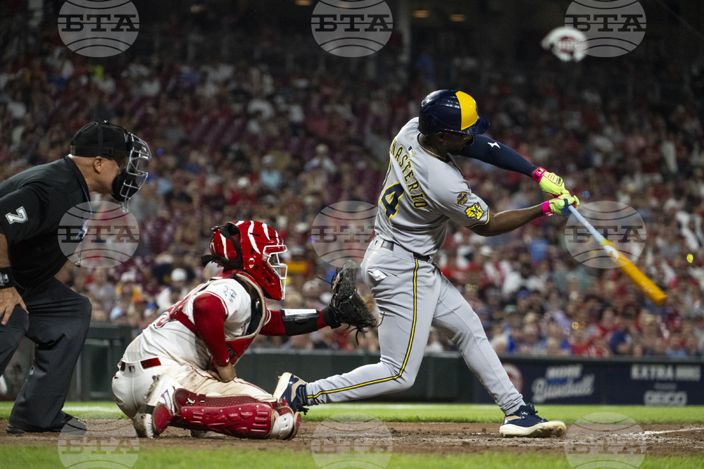 Brewers Reds Baseball