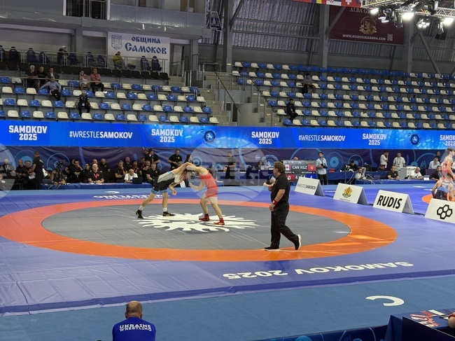 Националите свободен стил завършиха без медали на Световното първенство по борба за младежи и девойки до 20 години в Самоков