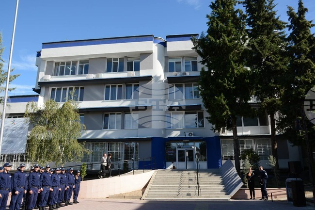 Петима са задържани с наркотици при полицейска акция в Пазарджишко