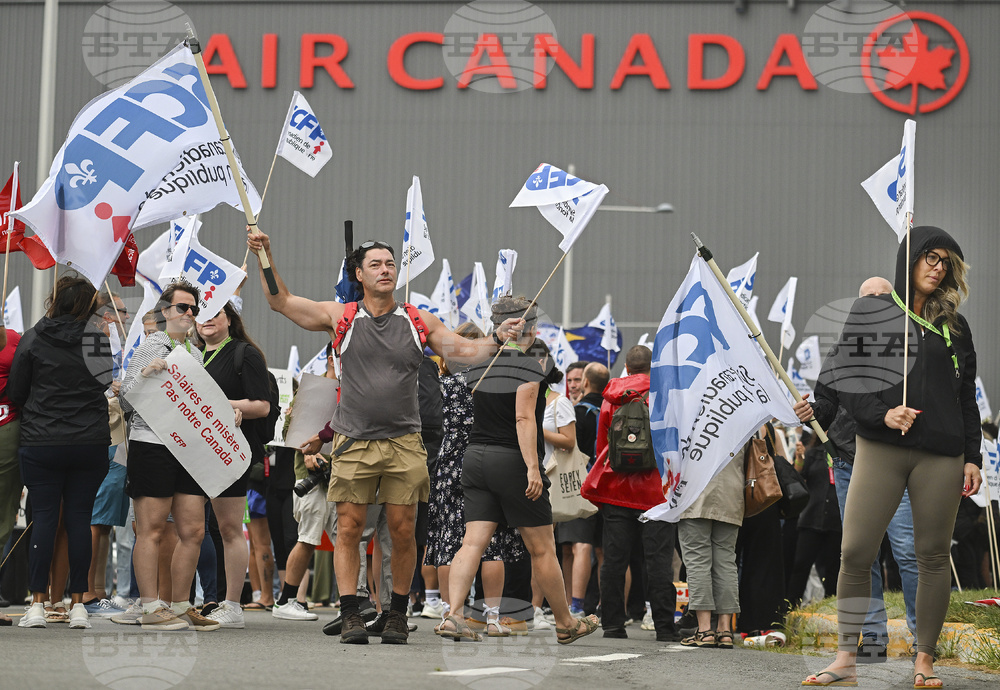 Стачката на кабинния екипаж на "Еър Канада" вече е засегнала 500 000 пътници