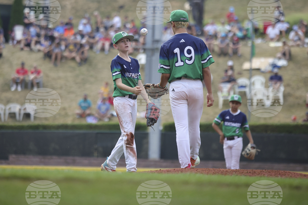 LLWS Massachusetts Washington Baseball