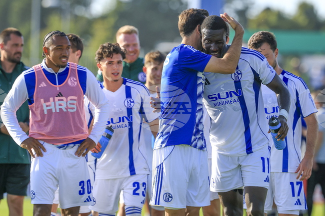 Шалке 04 ще привлече нов ръководител на скуатското звено