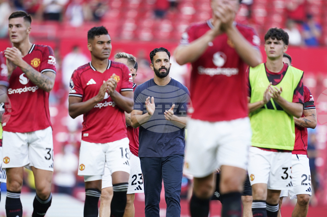 В Манчестър Юнайтед няма да чака раздялата с футболисти, за да взима техни заместници, каза мениджърът Рубен Аморим