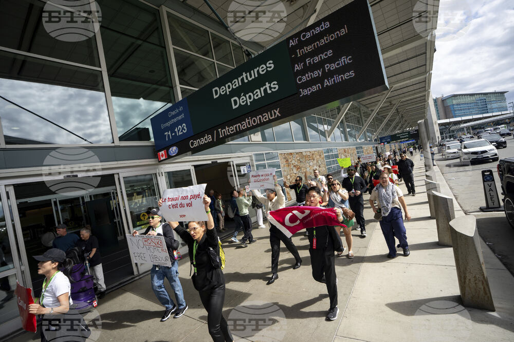 Canada Air Canada Flight Attendants