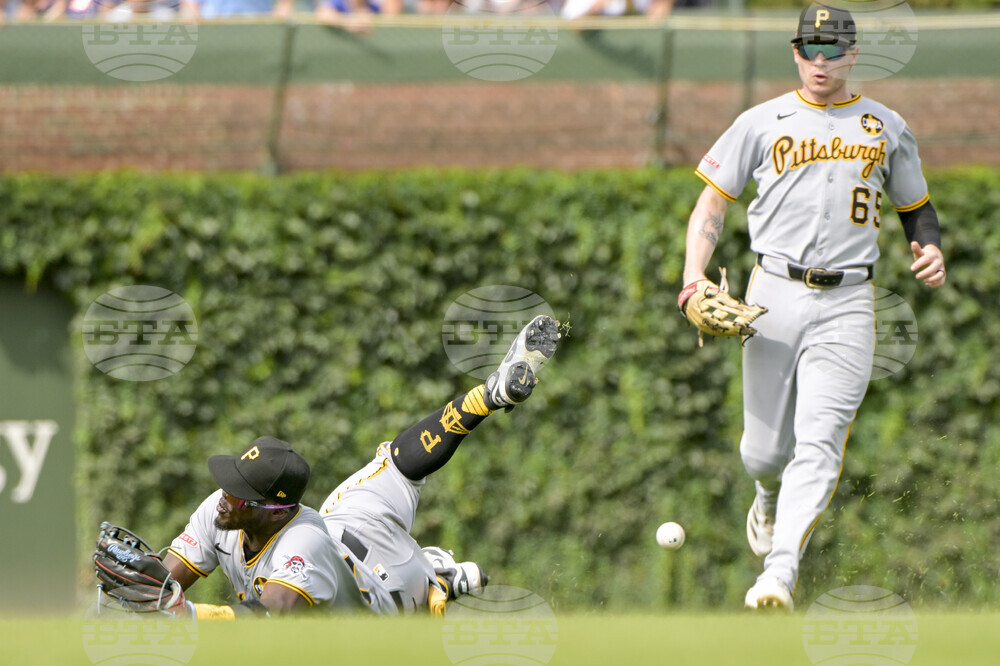 Pirates Cubs Baseball