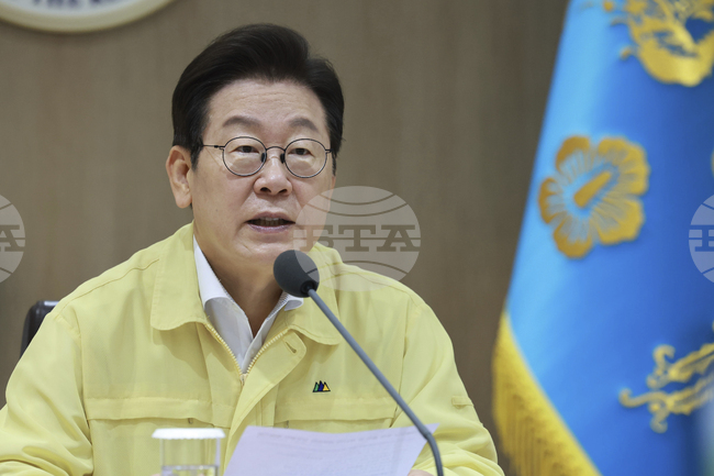 Президентът И Дже-мьон обсъди с южнокорейски бизнес лидери предстоящата среща на върха с Доналд Тръмп