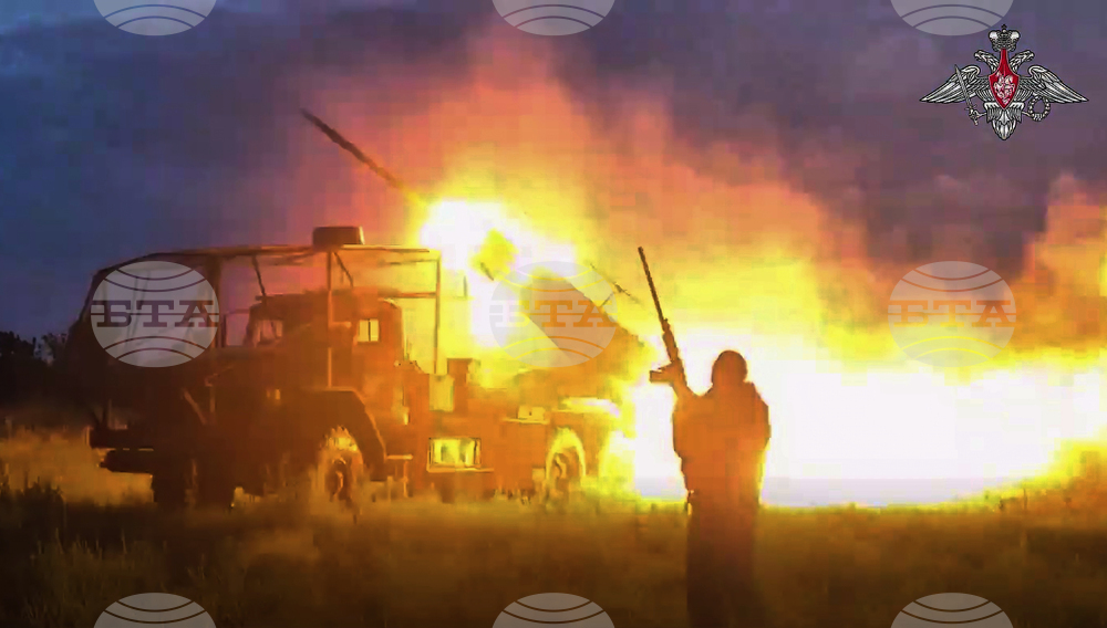 Русия заяви, че нощната ѝ атака срещу Украйна е била насочена срещу военни фабрики и въздушни бази