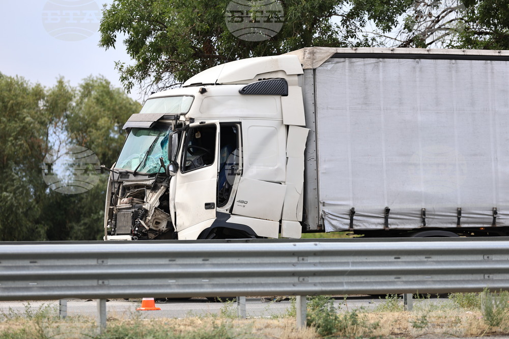 Трима души са загинали, а 24 са ранени при катастрофи в страната през последното денонощие