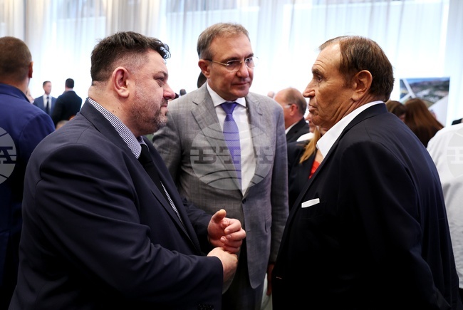 Минният отрасъл трябва да бъде ценен, разбиран и подкрепян, защото без него няма стабилна икономика и модерна индустрия, посочи ръководителят на Българската минно-геоложка камара