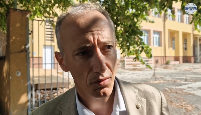 Балансиране на учебните планове е целта на предлаганите промени, каза министърът на образованието и науката Красимир Вълчев в Стара Загора