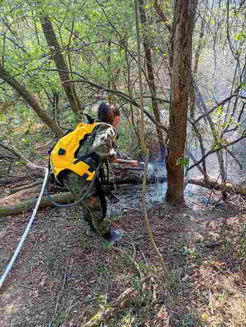 Над 40 военнослужещи помагат при гасенето на пожарите в областите Велико Търново и Благоевград