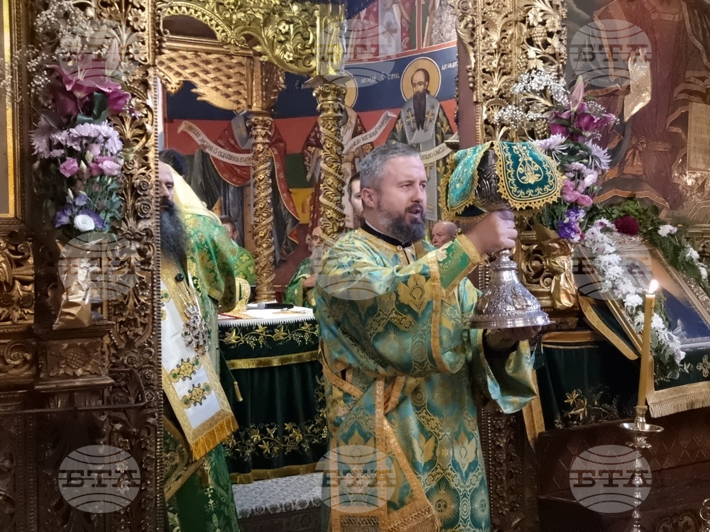 Рилски манастир - патриаршеска света литургия - успение на Свети Иван Рилски