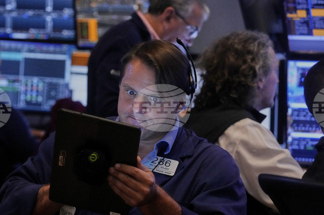 С растеж започна търговията на Уолстрийт в очакване на речта на Джером Пауъл 