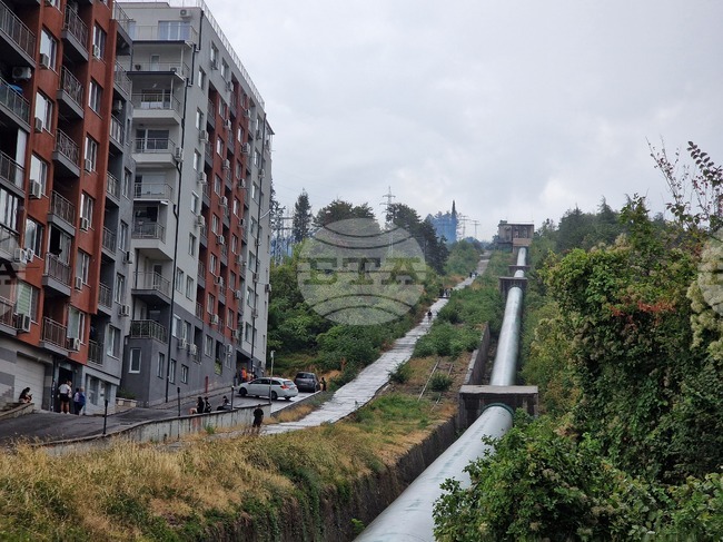 Пожарът над старозагорския квартал "Три чучура-север" е локализиран, съобщи секретарят на Общината 