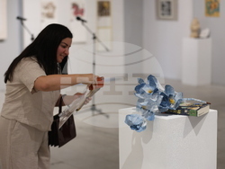 Изложба „Нематериалното културно наследство на млади хора и преподаватели от Китай и България“