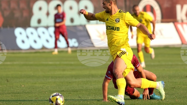 Добруджа се раздели с трима футболисти по взаимно съгласие