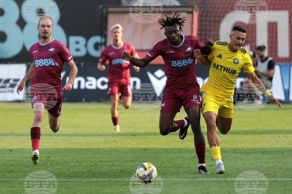 Футбол - Септември София и Добруджа