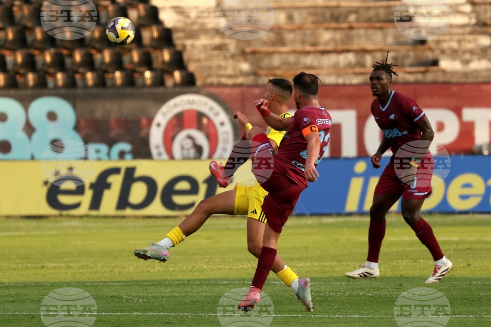 Футбол - Септември София и Добруджа