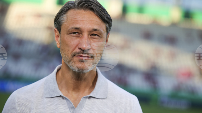 Проблеми в защита тревожат старши треньора на Борусия Дортмунд Нико Ковач преди последния мач за годината в Бундеслигата