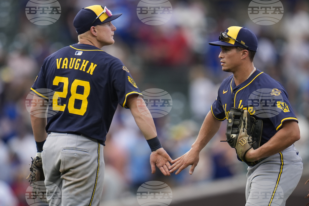 Brewers Cubs Baseball