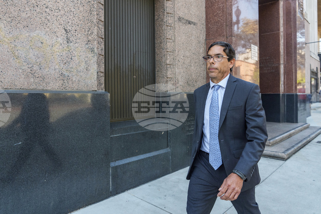 Един от лекарите, обвинени за смъртта на Матю Пери, беше осъден на осем месеца домашен арест