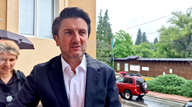 Tourism Minister: Construction of Lift in Apriltsi Important for National Strategic Policy
