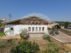 Село Карлуково - забележителности - Пещерен дом