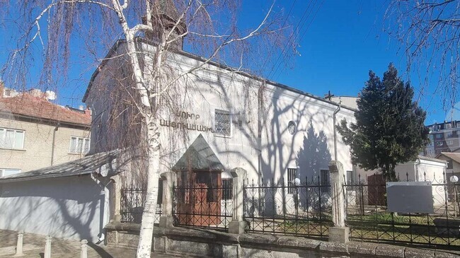 Сладка супа от жито и сушени плодове е сред ястията, които слагат на трапезата арменците в Силистра на Бъдни вечер