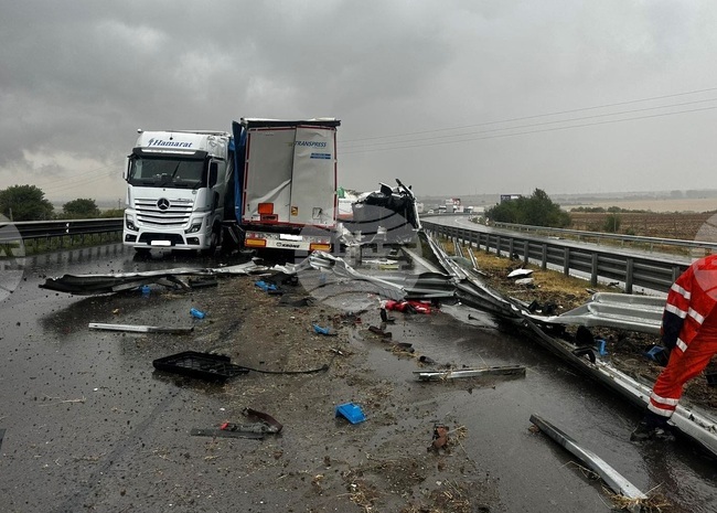 Възстановено е движението за леки автомобили при 17 км на АМ "Хемус" в посока Варна