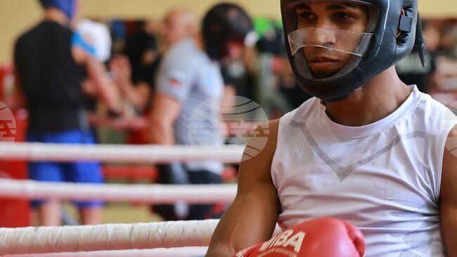 Хавиер Ибаниес ще боксира за титла на WBC 