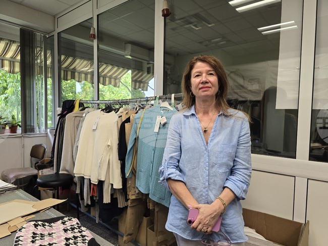 Специалисти с познания в шивашката индустрия и кадри на средно управленско ниво търси "Крис Фешън Индъстрийс" АД в Ловеч