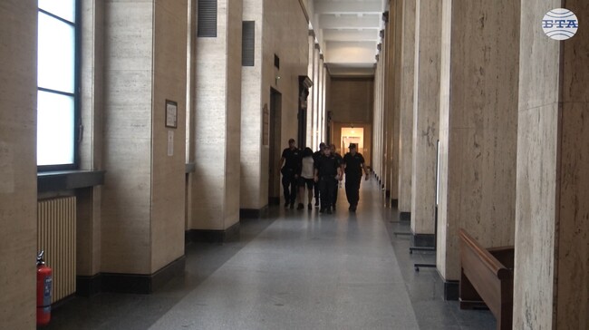 Съдът остави в ареста задържаните с фалшиви евробанкноти при акция на столичната полиция