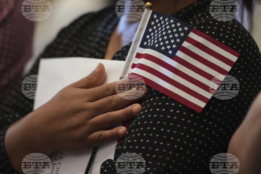 Американците са по-положително настроени към капитализма, отколкото към социализма, сочи проучване на "Галъп"