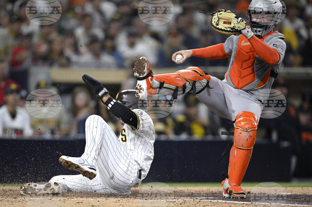 Giants Padres Baseball