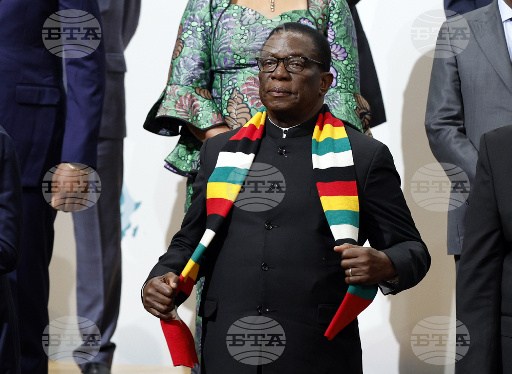 Франс прес: Предвиденото продължаване на мандата на президента на Зимбабве връща спомените за епохата на Мугабе