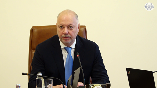 Плевен ще преразгледа предложенията си по инвестиционната програма и ще ги насочи към изграждането на ВиК инфраструктура, каза премиерът