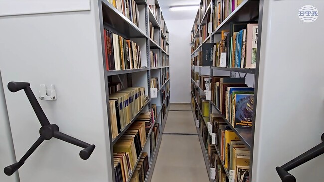 Видинската библиотека вече разполага с нова подвижна стелажна система за съхраняване на книги