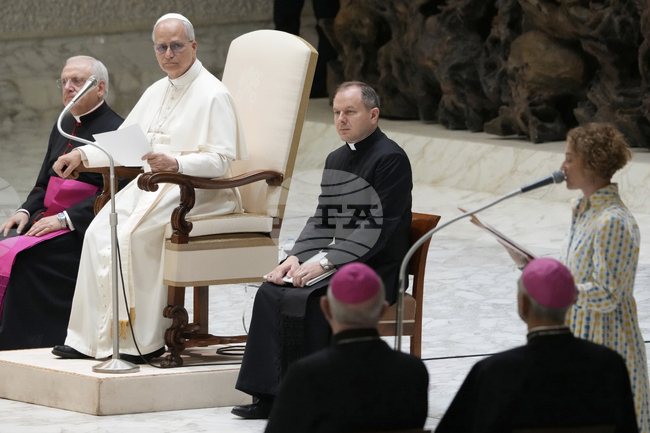 Папа Лъв XIV се среща с бежанците от островите Чагос и отправи послание за правата на слабите срещу силните