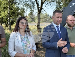 Село Горни Окол - ремонт - път - първа копка