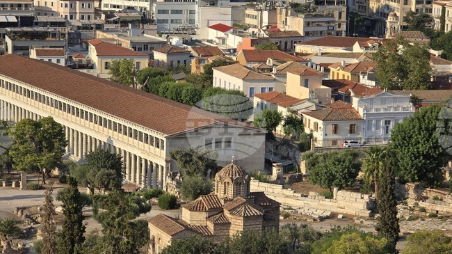 Работещи в сферата на туризма и ресторантьорството протестираха в Атина с искане за по-добри условия на труд и по-високи възнаграждения