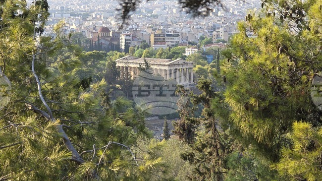 Гърция се насочва към "още една рекордна година" за туризма, според гръцкия министър на туризма