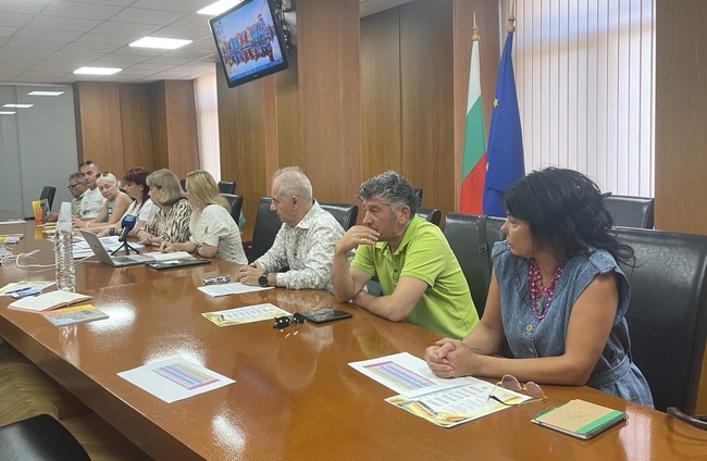 Местната власт в Шумен отчете, че въпреки появата на черен хищник през юни, има 10 на сто ръст на нощувките за първите седем месеца на 2025 г. 