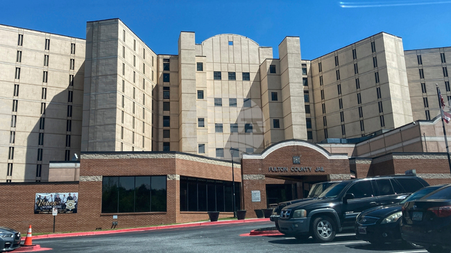 Трима бегълци от затвор в американския щат Джорджия бяха заловени в съседния щат Флорида