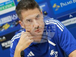 ПФК "Левски" - пресконференция - Хулио Веласкес