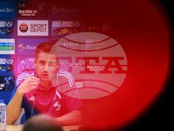 ПФК "Левски" - пресконференция - Хулио Веласкес