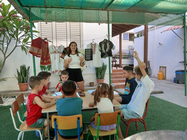 Седмица на тема „Традиции и обичаи“ се състоя в училище „Св. Климент Охридски“ в Лимасол, Кипър 