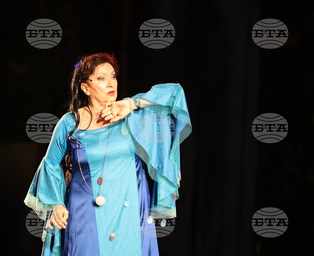 Soprano Krassimira Stoyanova Receives Union of Bulgarian Musicians and Dancers Honour