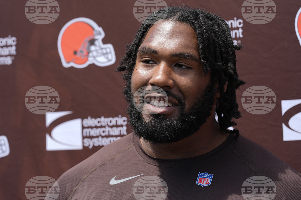 Browns Jets Trade Football