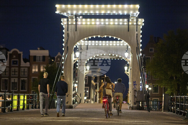 Икономиката на Нидерландия расте по-бързо от очакваното, сочат статистически данни за второто тримесечие