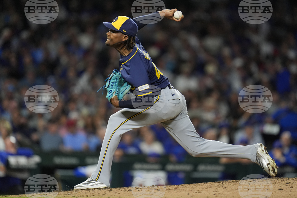 Brewers Cubs Baseball